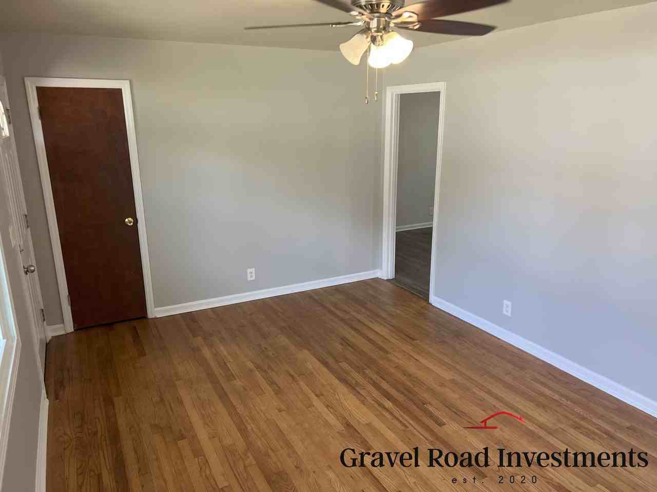 2820 38th Avenue - Photo 3 of 13