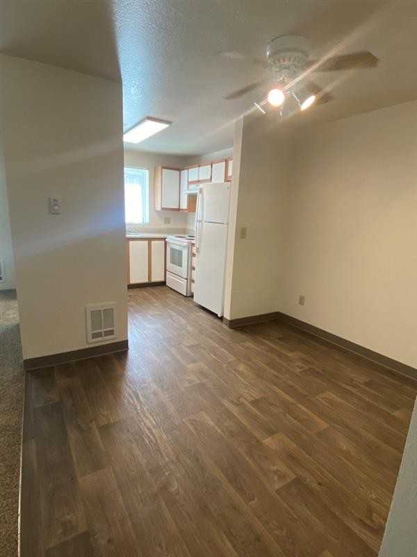 18463 Blueberry Ln - Photo 4 of 25