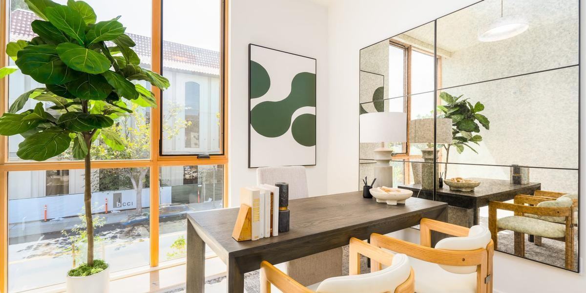 588 Webster St - Photo 6 of 25