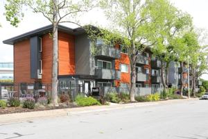 featured image of 321 Oxford Way