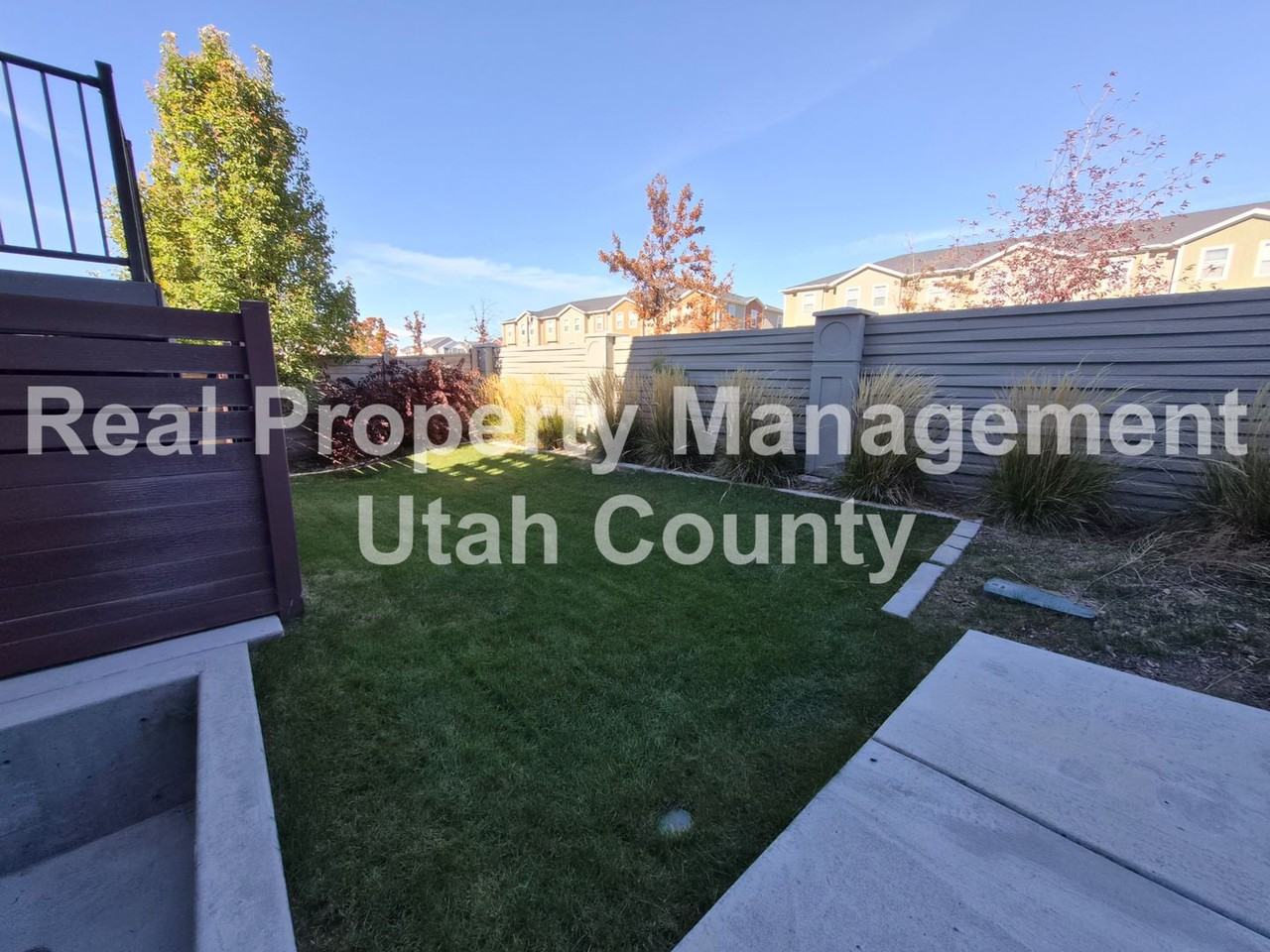 591 N 100 E - Photo 3 of 17