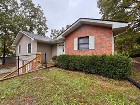 607 Royal Rd - Photo 1 of 1