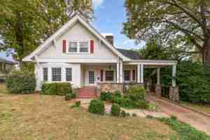 featured image of 155 8th Ave