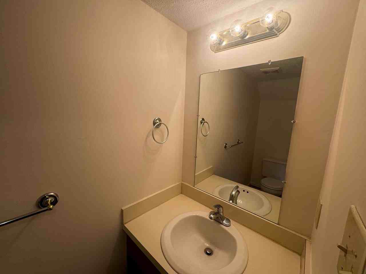 57 Cape Charles Sq - Photo 5 of 12