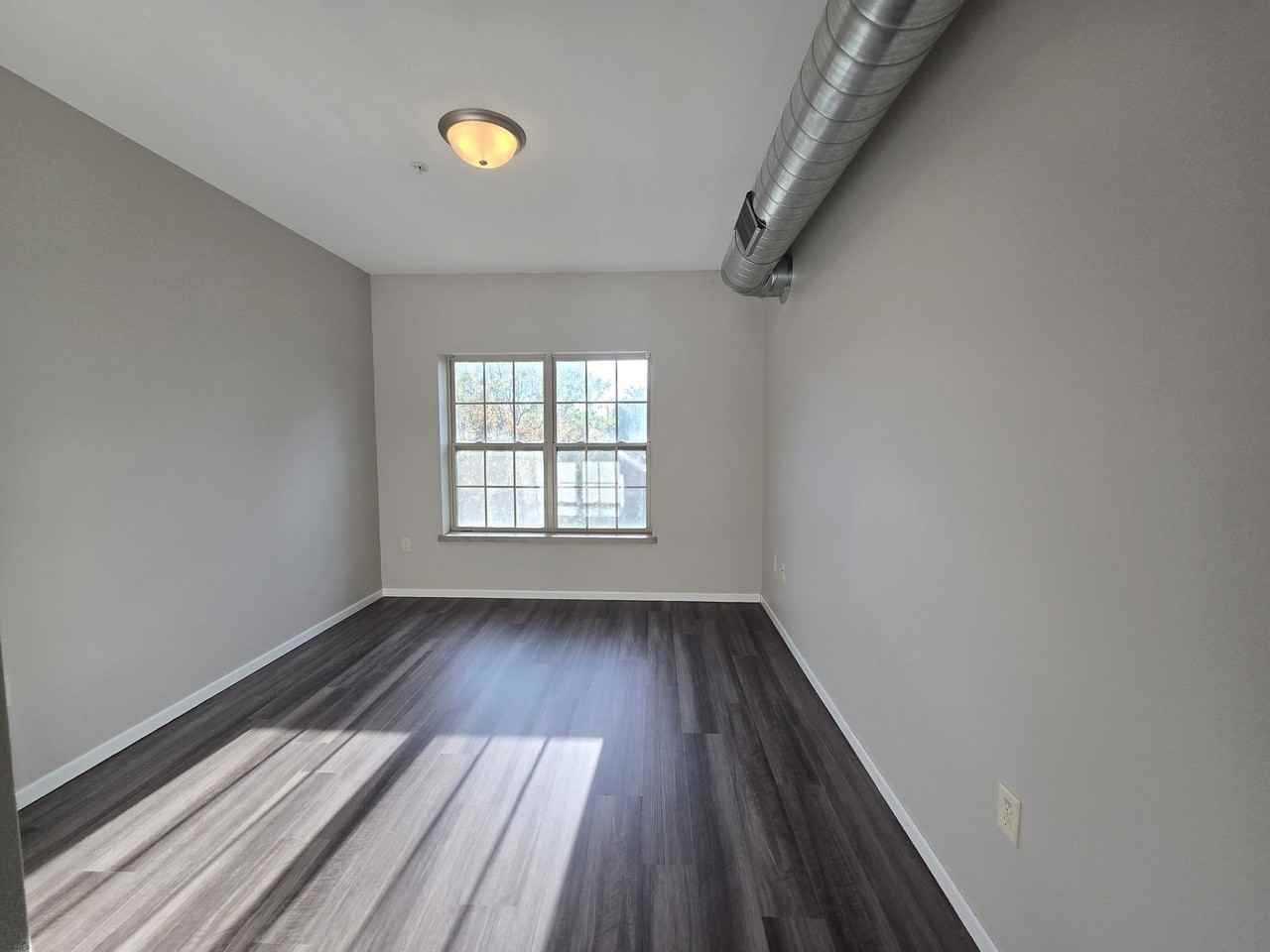 Oak Hill Apartments - Photo 3 of 20