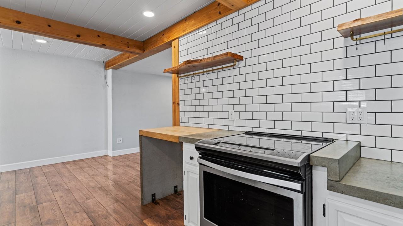 812 Taylor Street - Photo 5 of 38