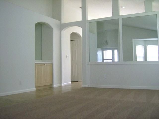 2745 Wilshire Rd - Photo 6 of 25