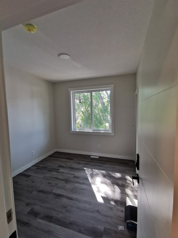 8409 108 St Nw #BSC1 - Photo 7 of 23