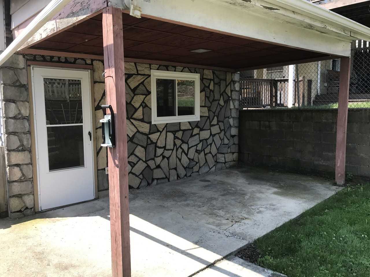 1110 Virginia Ave - Photo 2 of 48