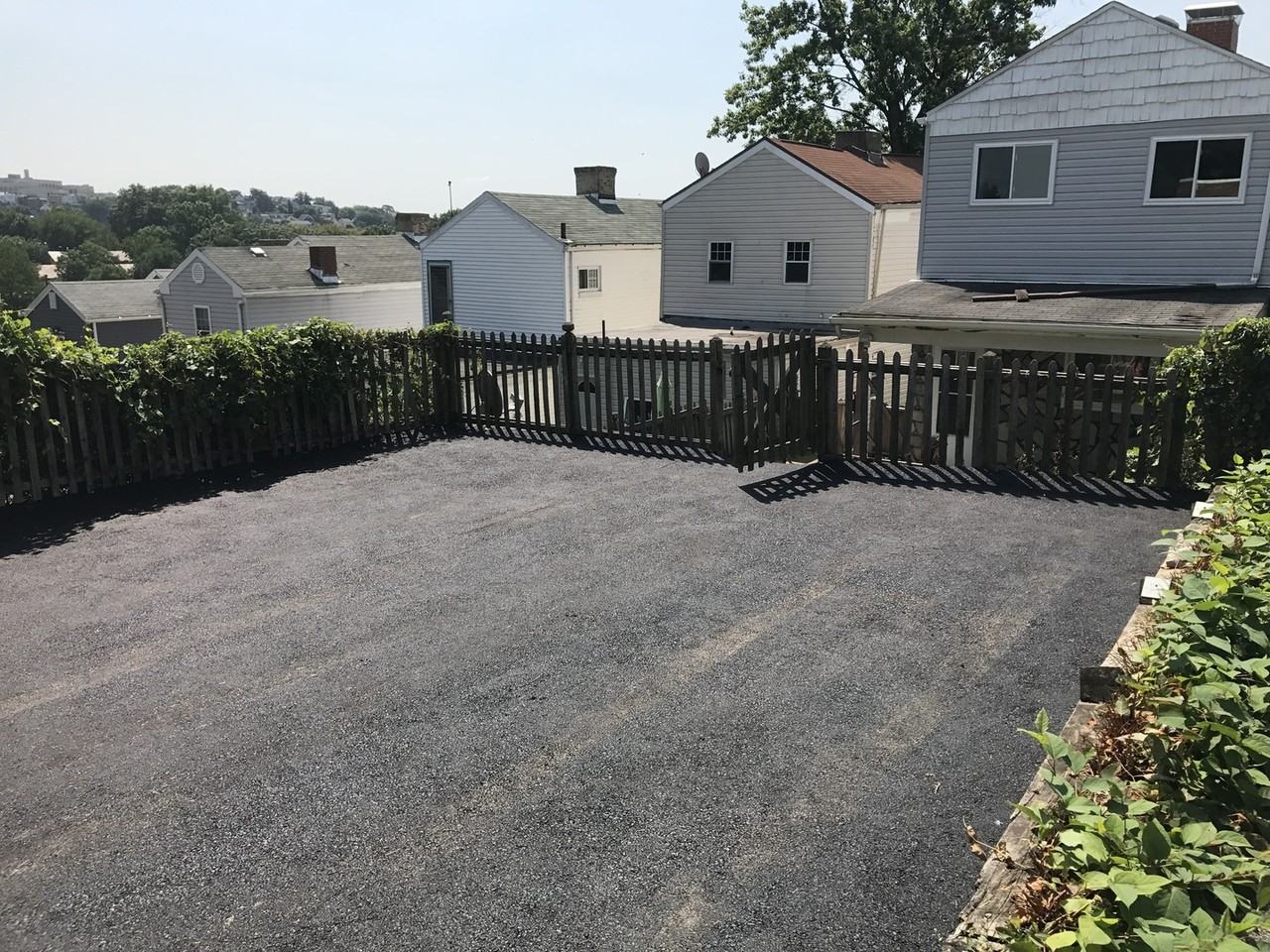 1110 Virginia Ave - Photo 3 of 48