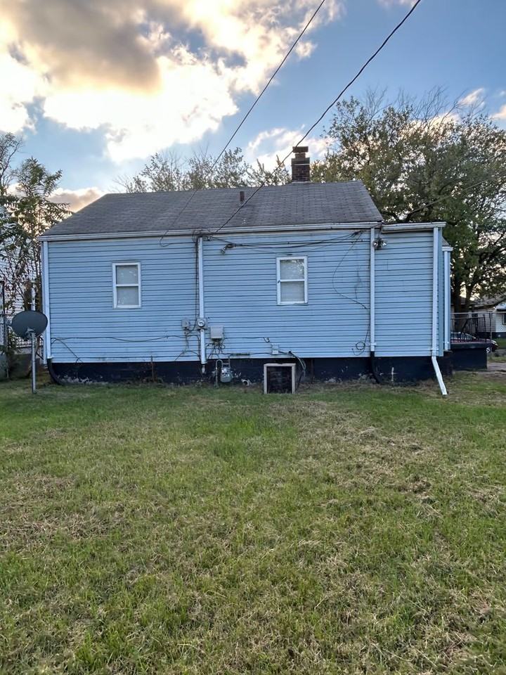 1165 Noble Street - Photo 2 of 17