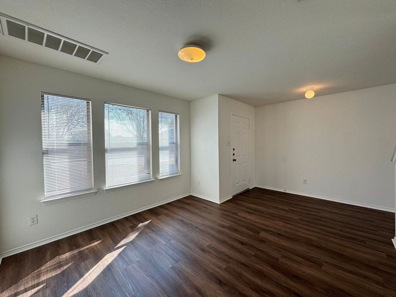 2013 Rim Rock Dr - Photo 5 of 49