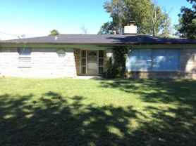 5140 E 62nd St - Photo 1 of 1