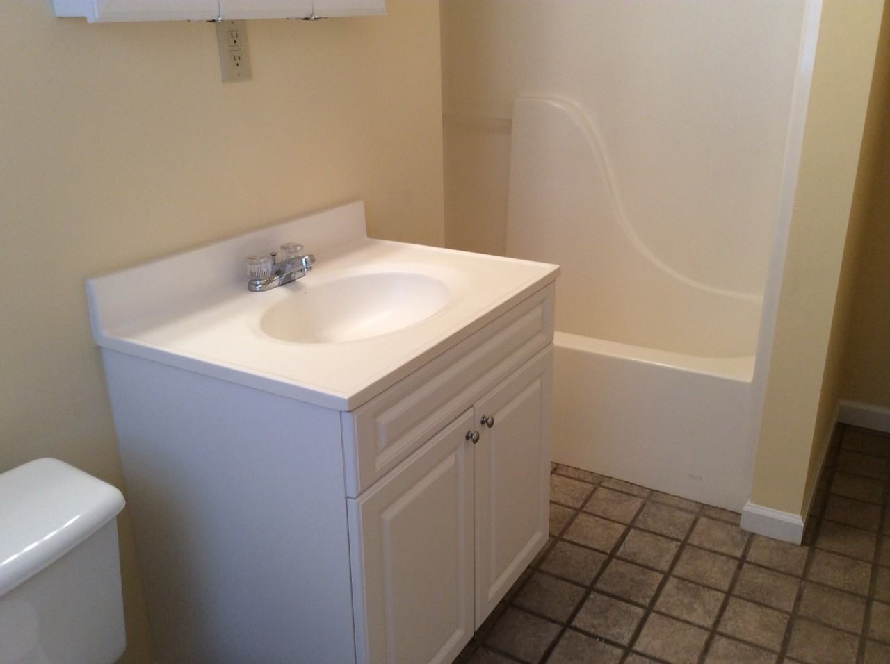 5140 East 62nd Street - Photo 7 of 9