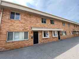 featured image of 920 Grand Ave