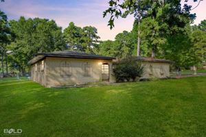 featured image of 704 Taylor Bend St