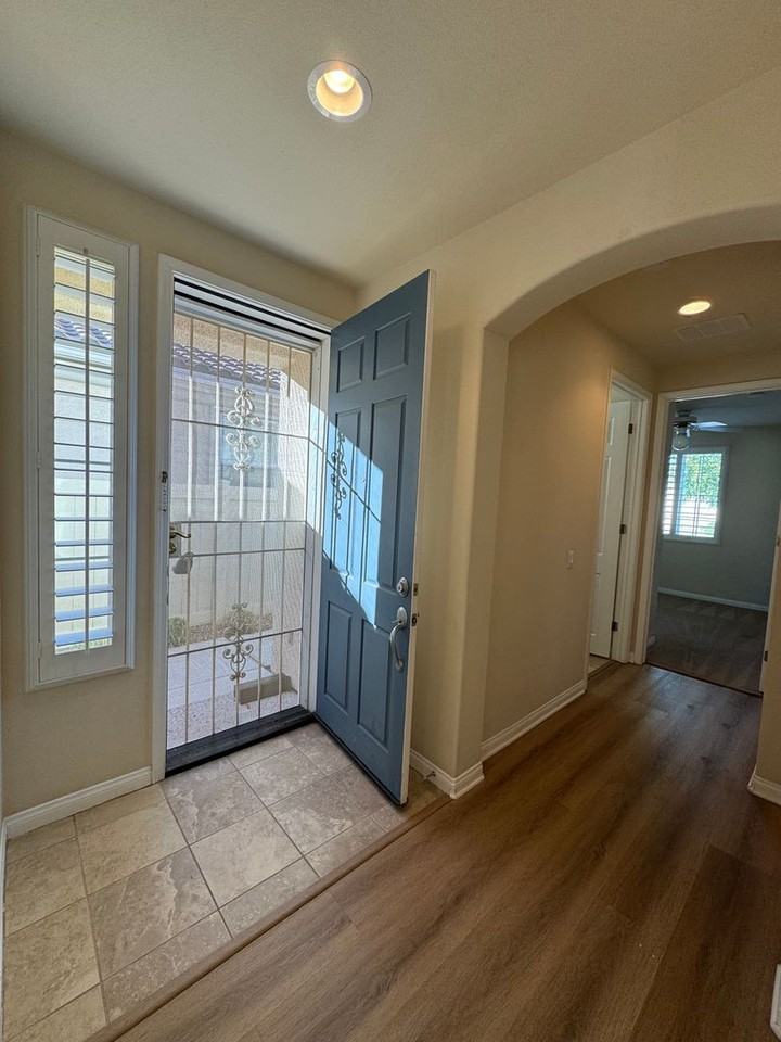 11183 Avonlea Rd - Photo 2 of 19