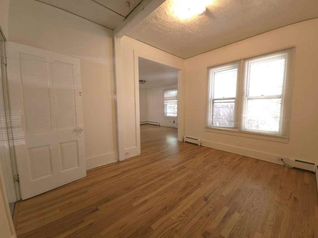 2645-2647 Pine St - Photo 4 of 27