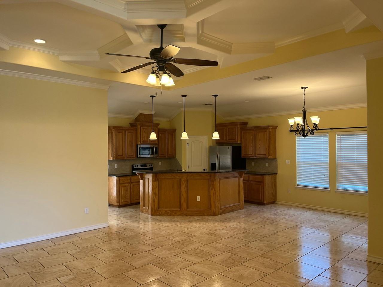 2565 Sands Dr - Photo 2 of 25