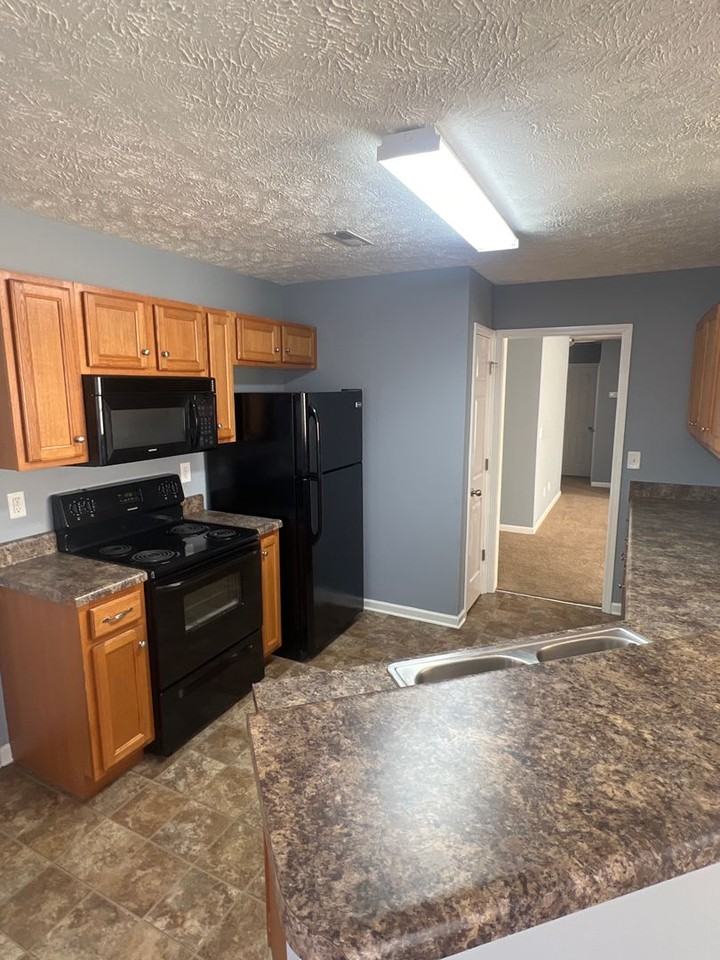 3419 Cornerstone Drive - Photo 3 of 23