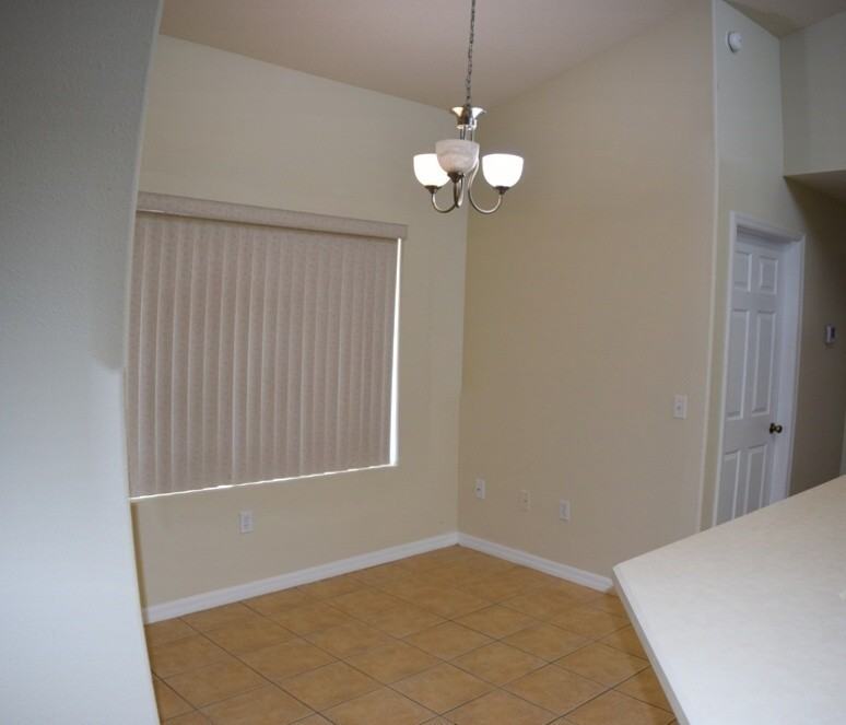 10120 Se 67th Ter - Photo 5 of 13