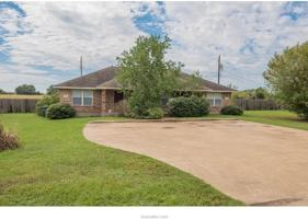 featured image of 3629 Elaine Dr