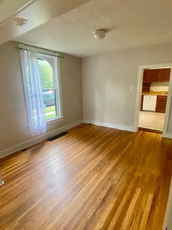 1903 Goss St #6 - Photo 5 of 16