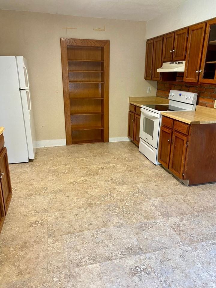 1903 Goss St #6 - Photo 7 of 16