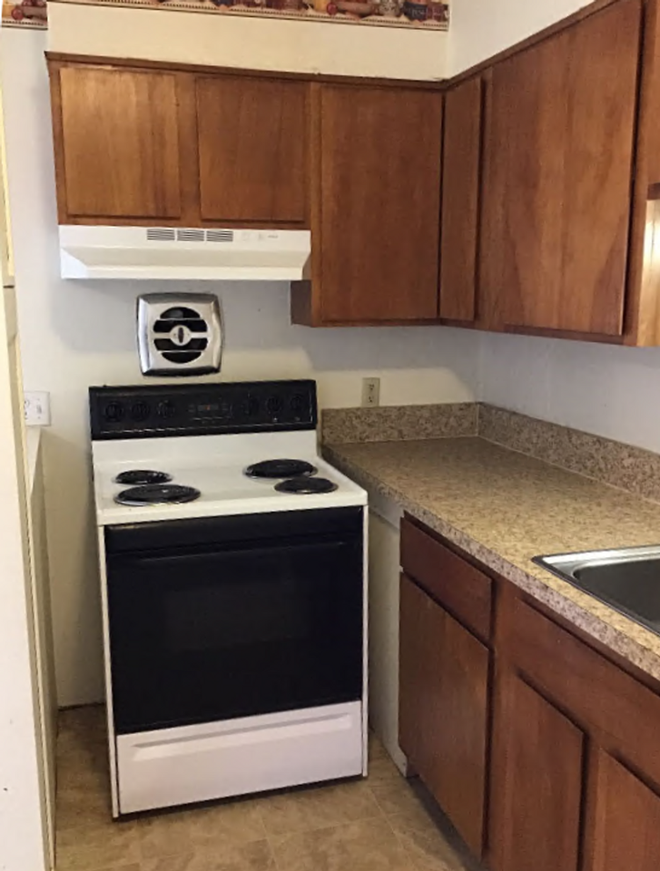 6269 Mountain View Dr - Photo 2 of 10