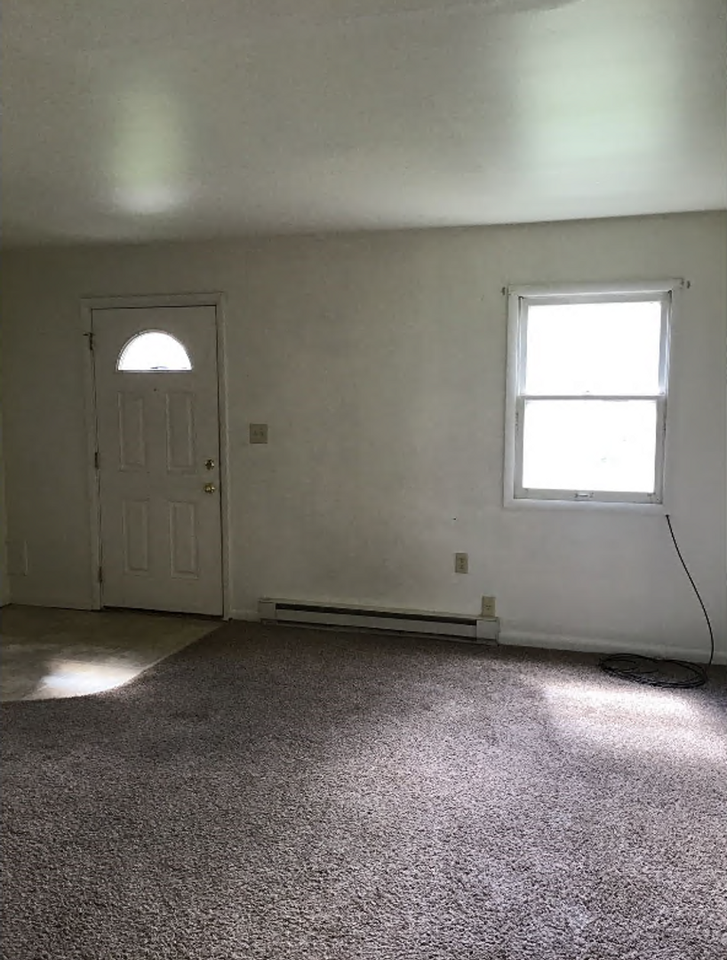 6269 Mountain View Dr - Photo 4 of 10