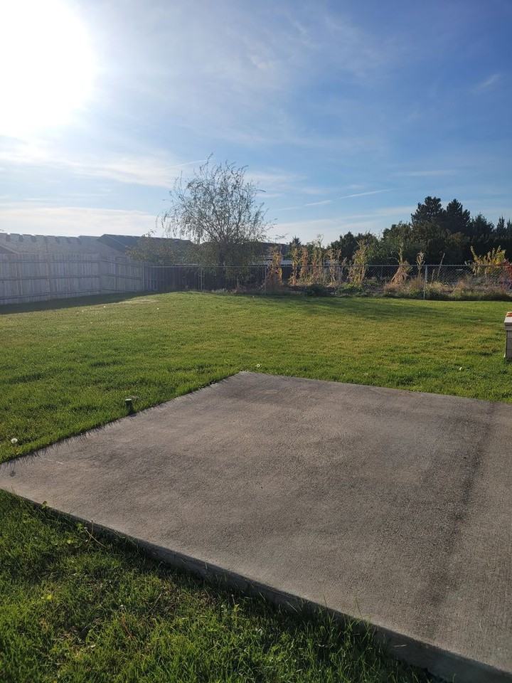 742 K Street Southeast - Photo 3 of 20