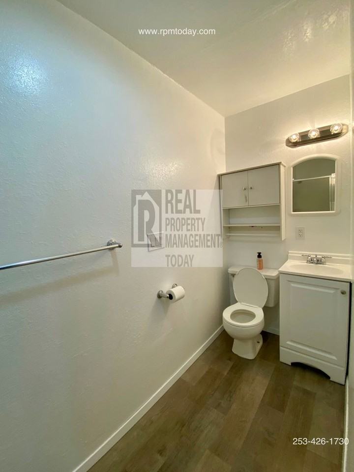 5802 S M St - Photo 6 of 12