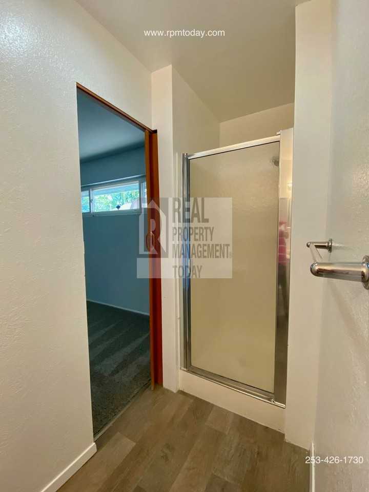 5802 S M St - Photo 7 of 12