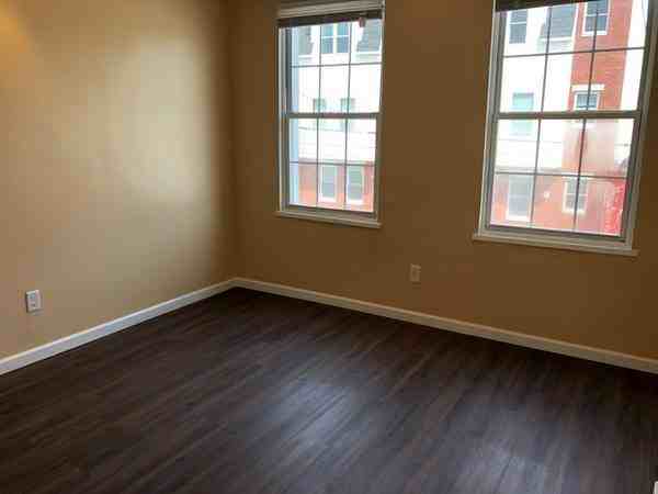 428 N Wiota St - Photo 3 of 12