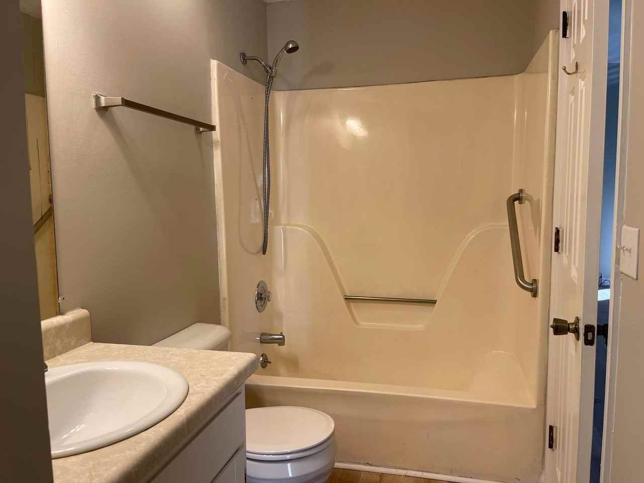 1025 Hammack Ct - Photo 6 of 20