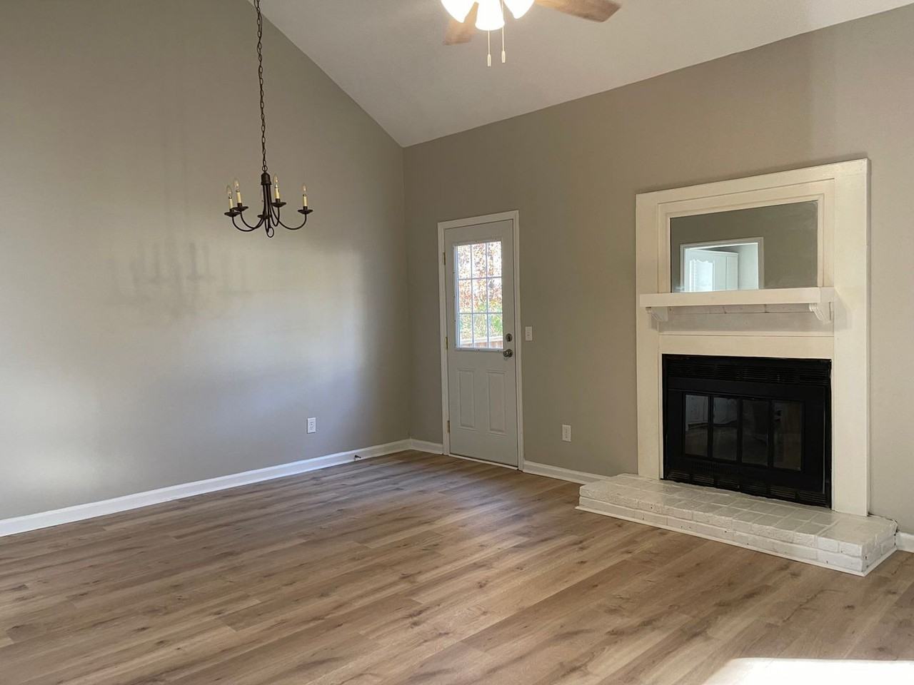 1025 Hammack Ct - Photo 7 of 20