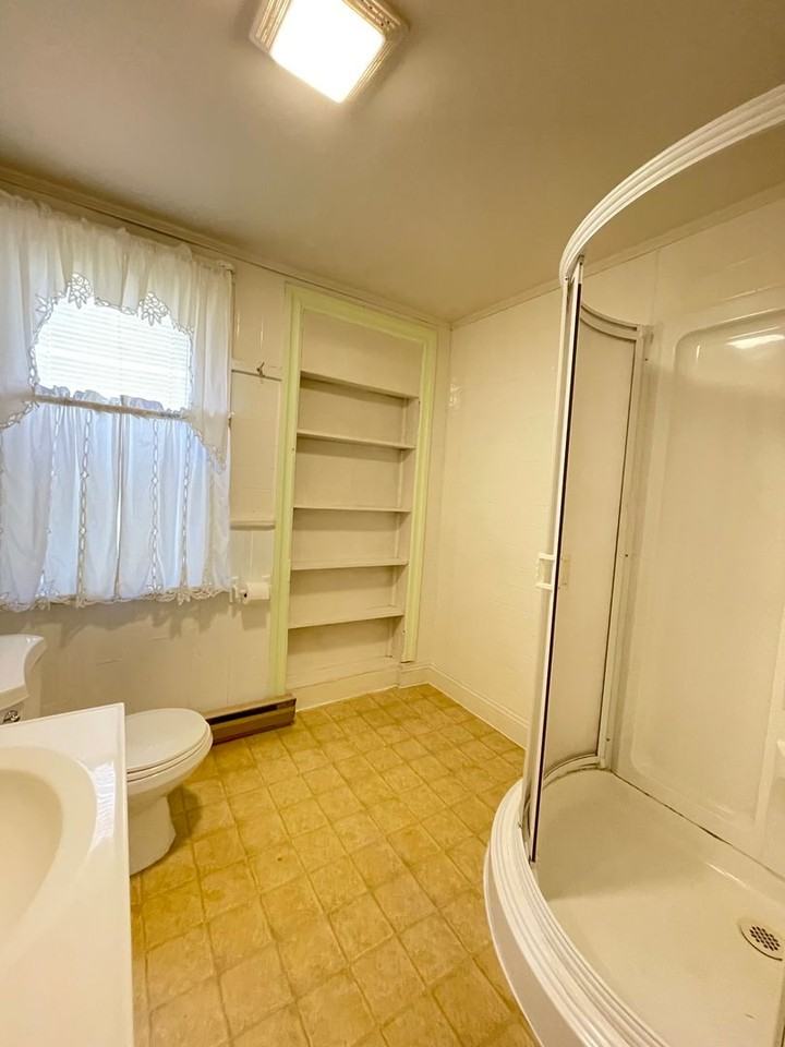 42 N Franklin St #A - Photo 2 of 19