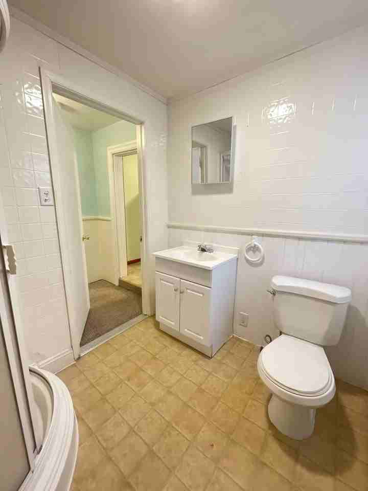 42 N Franklin St #A - Photo 3 of 19