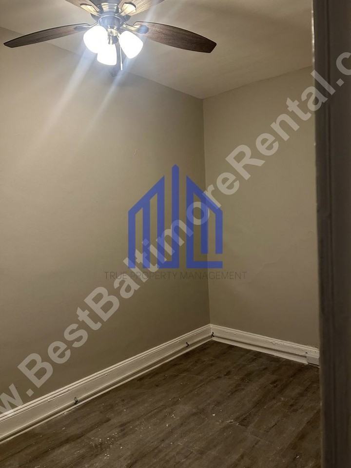 1503 E 28th St - Photo 5 of 7