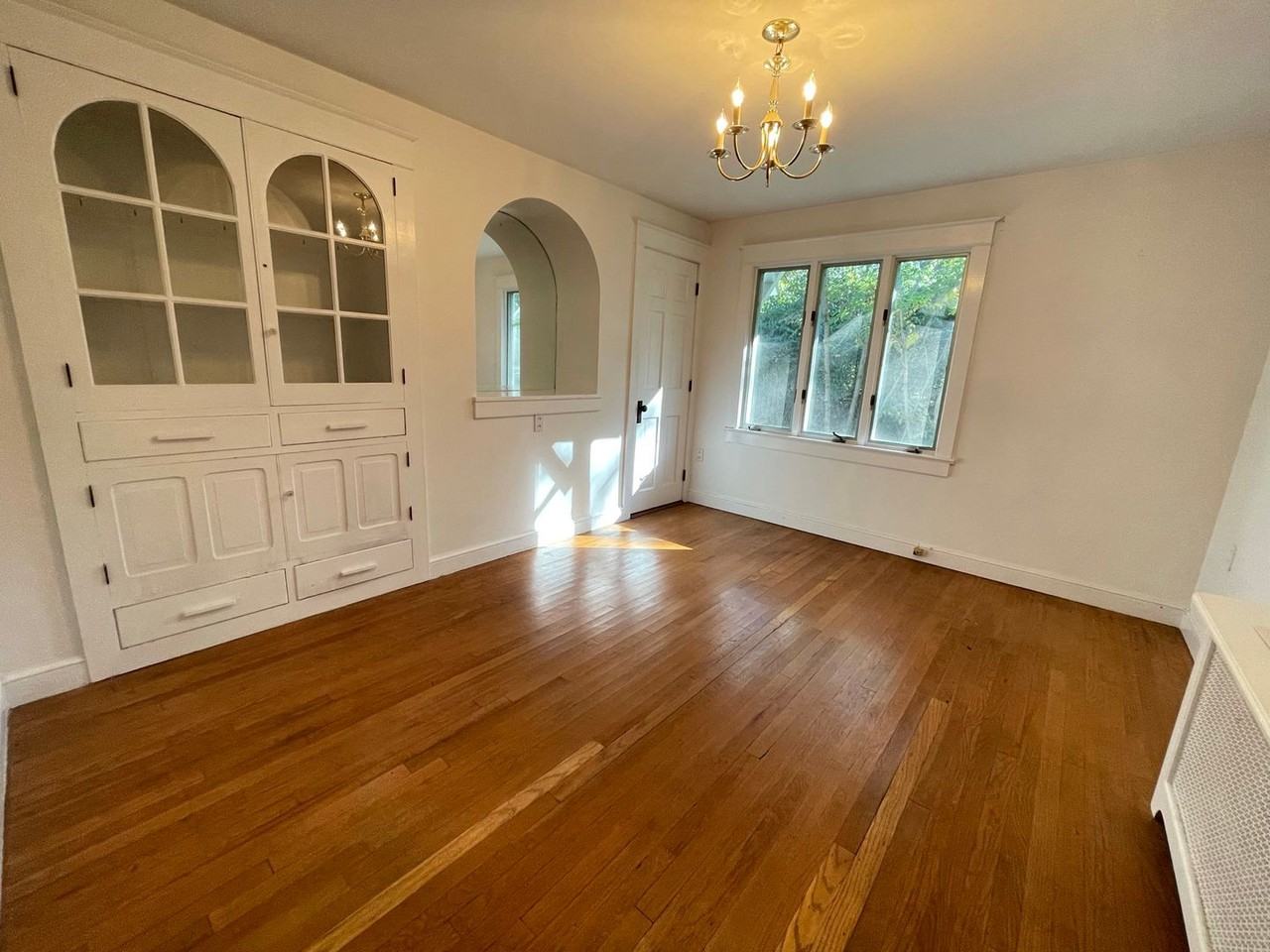 13488 Monterey Ln - Photo 4 of 37