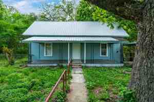 featured image of 412 West St N