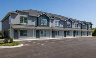 featured image of 521 Melrose St