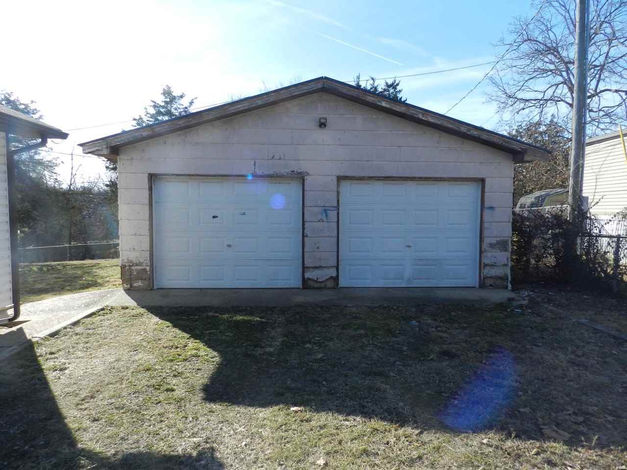 13130 Harley Rd - Photo 3 of 15