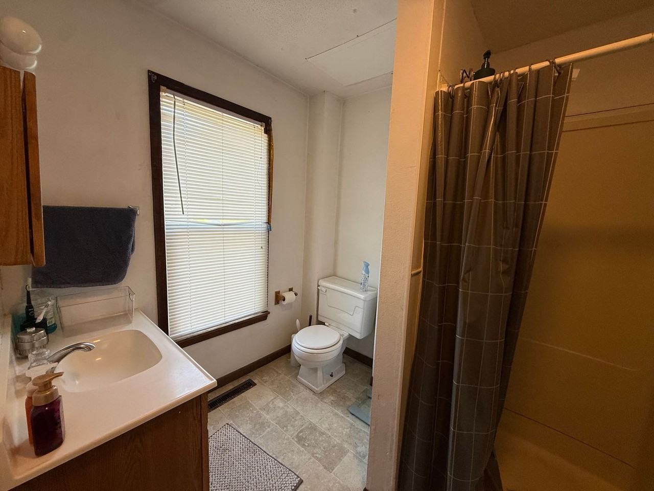 15 S Johnson St - Photo 3 of 8