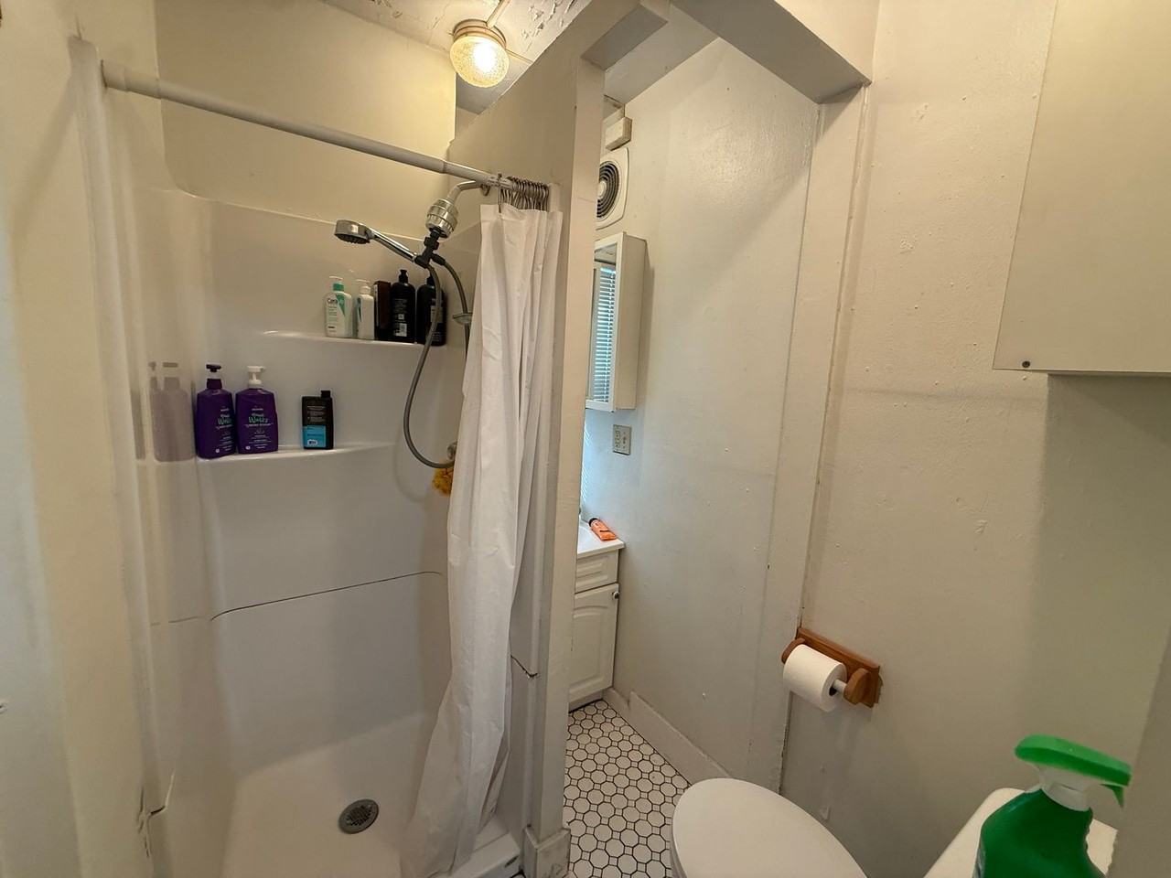 17 S Johnson St - Photo 5 of 14