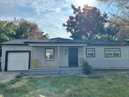 featured image of 2807 Nw 26th St