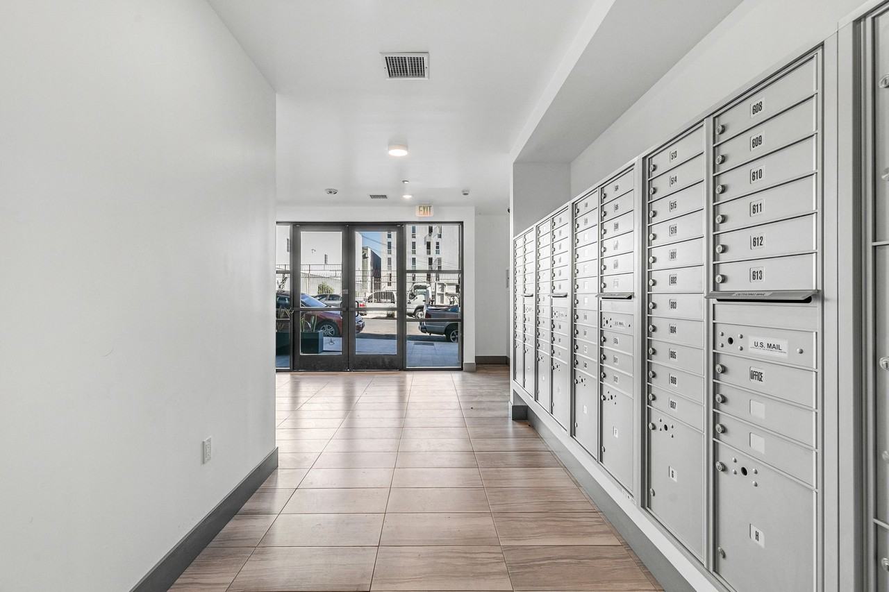 825 Coronado-Building - Photo 4 of 50