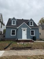 featured image of 225 Sunnyside Ave