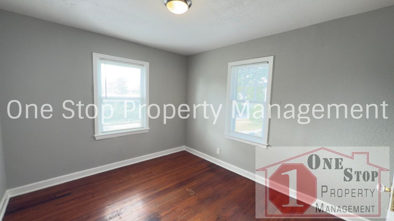4210 E 69th St - Photo 3 of 14