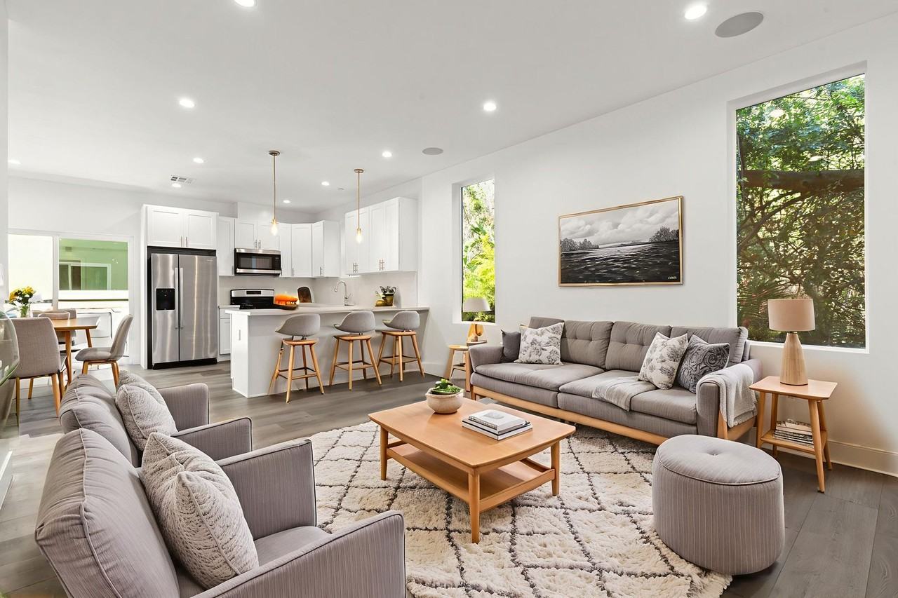 1034 N Oxford - Photo 5 of 48